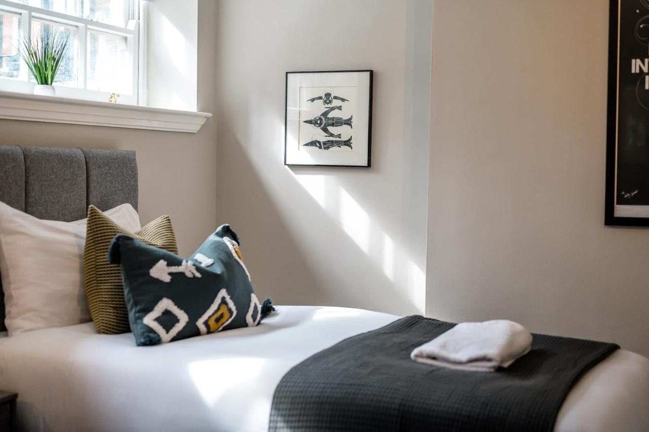 Host & - Stunning Georgian Multi-unit Townhouse Holiday home *