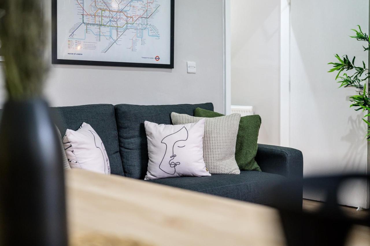 Host & - Stunning Georgian Multi-unit Townhouse Holiday home Liverpool