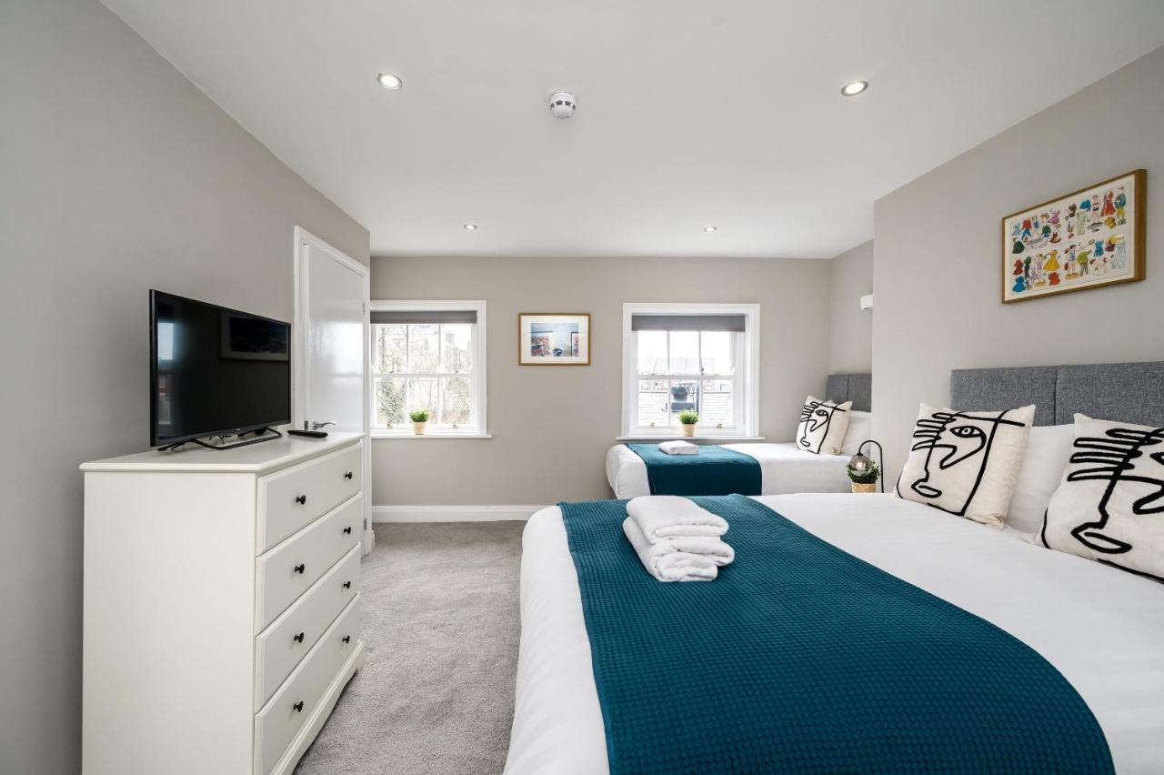 Host & - Stunning Georgian Multi-unit Townhouse